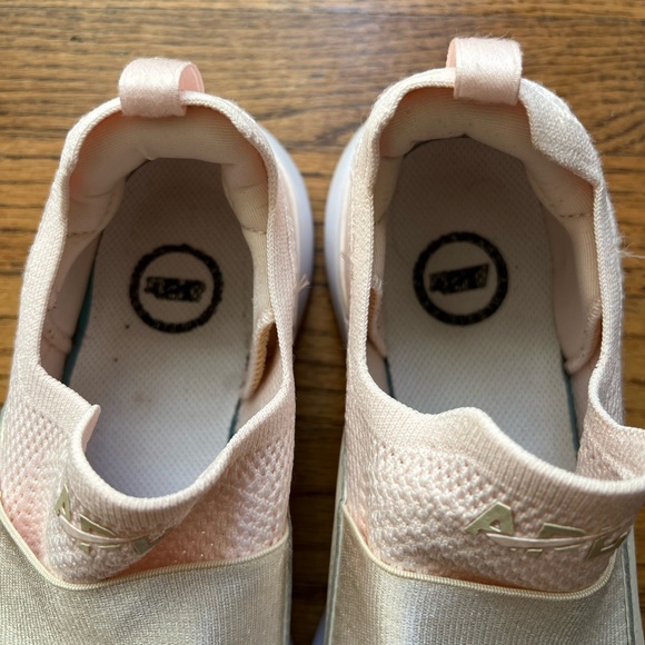 APL techloom bliss size women’s 10 in light pink - Picture 3 of 8